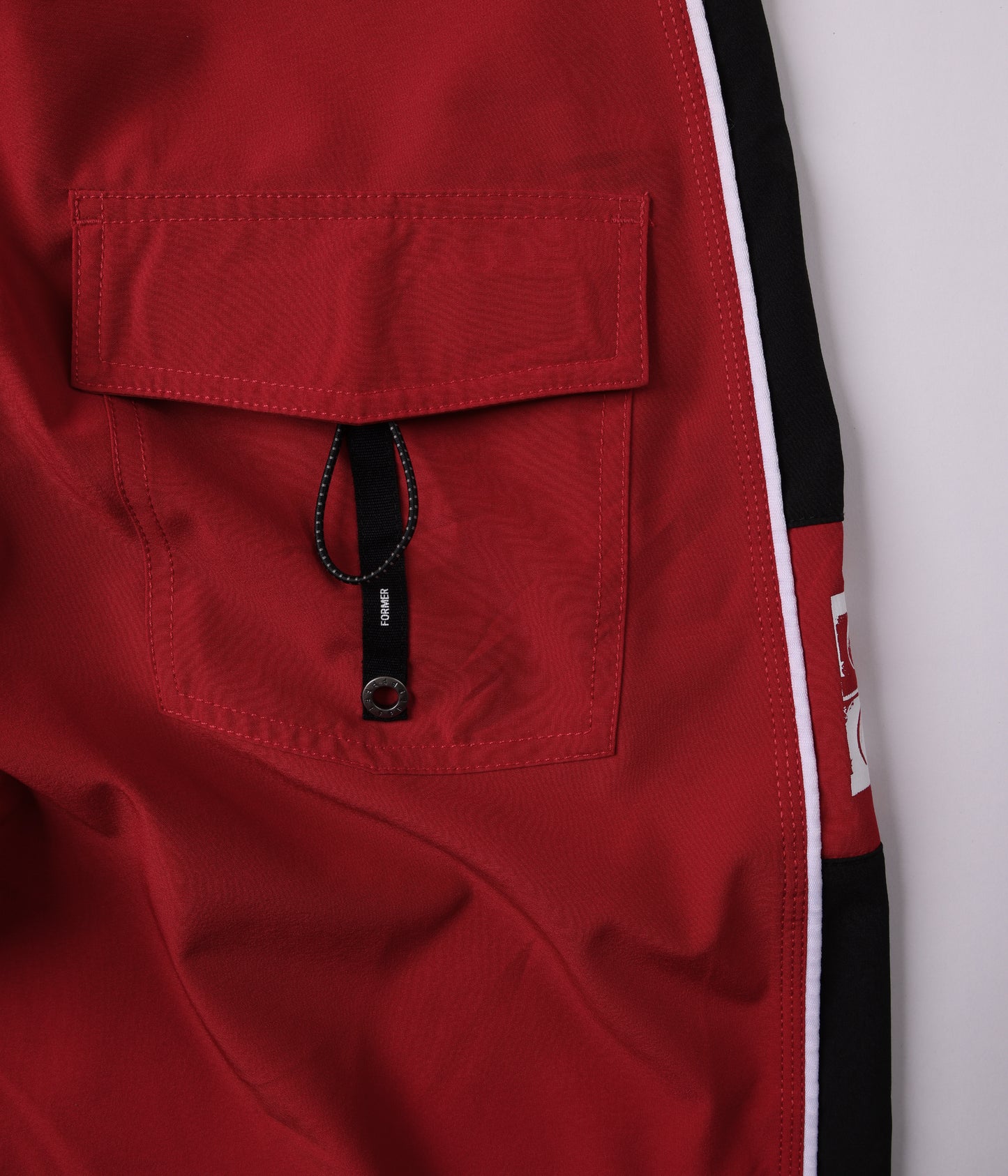 Former System Eclipse 20" Trunk