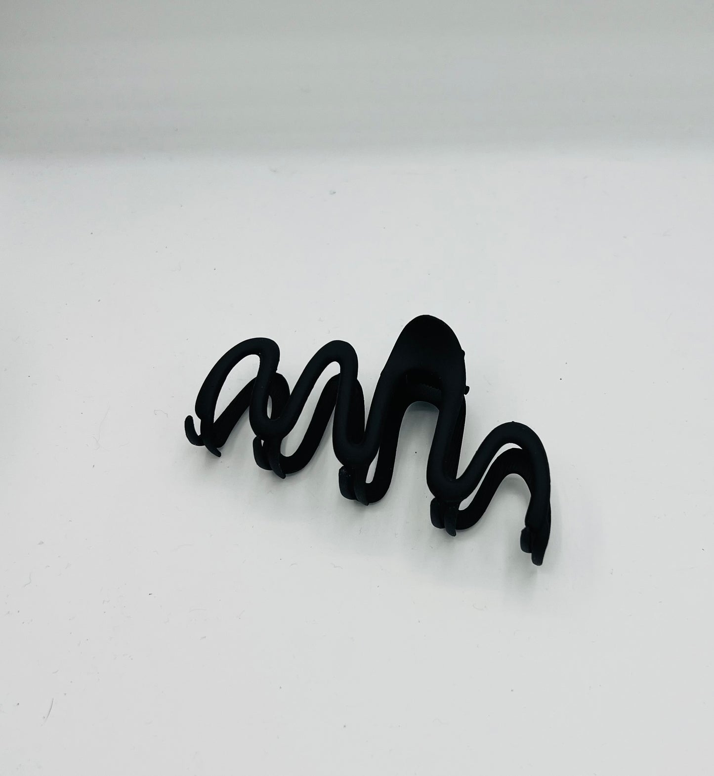 Sundy Mrnin Wavy Pastel Metal Hair Clip