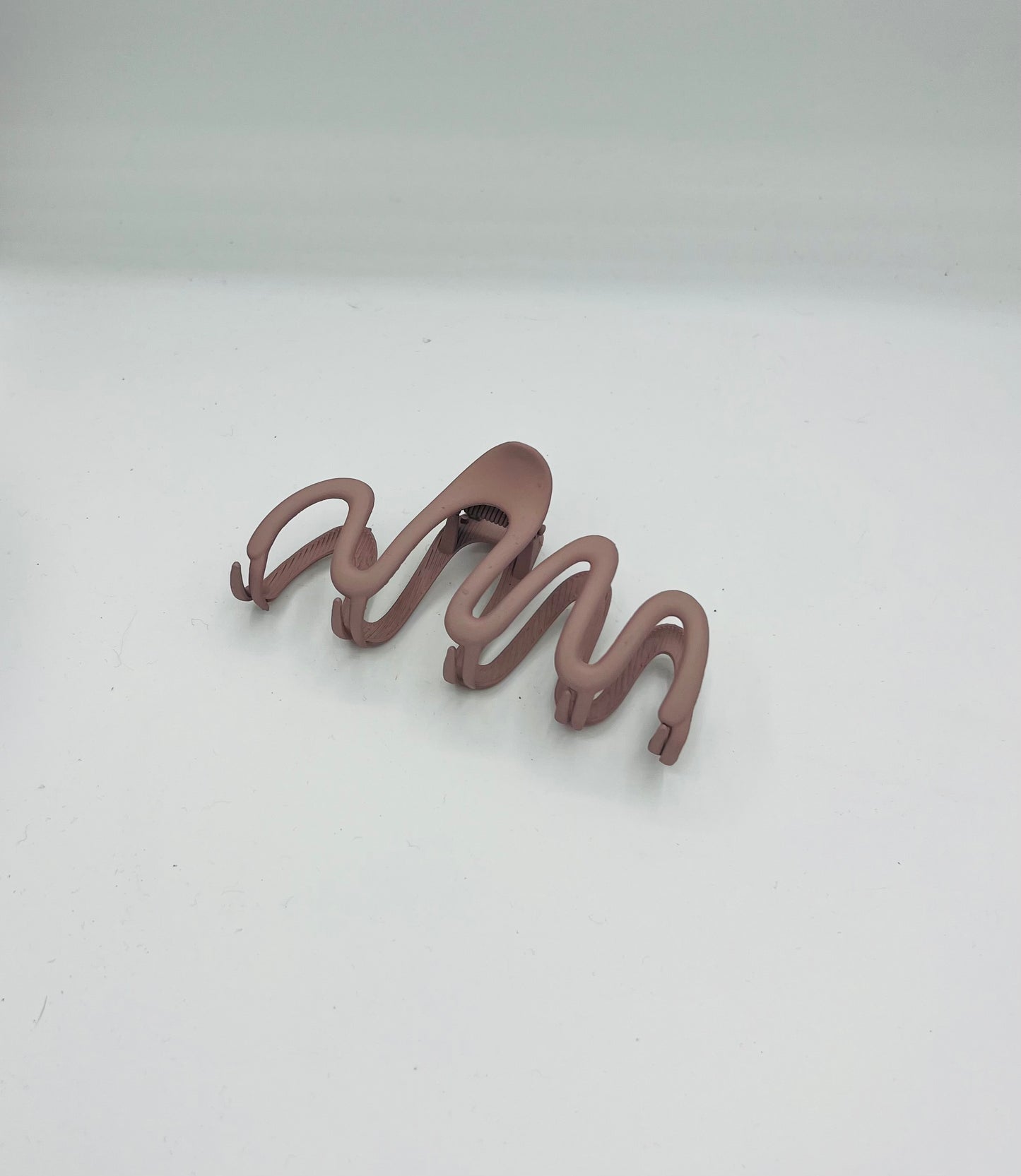 Sundy Mrnin Wavy Pastel Metal Hair Clip
