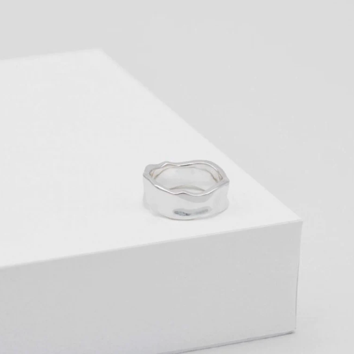 Linda Tahija Organica Wide Ring