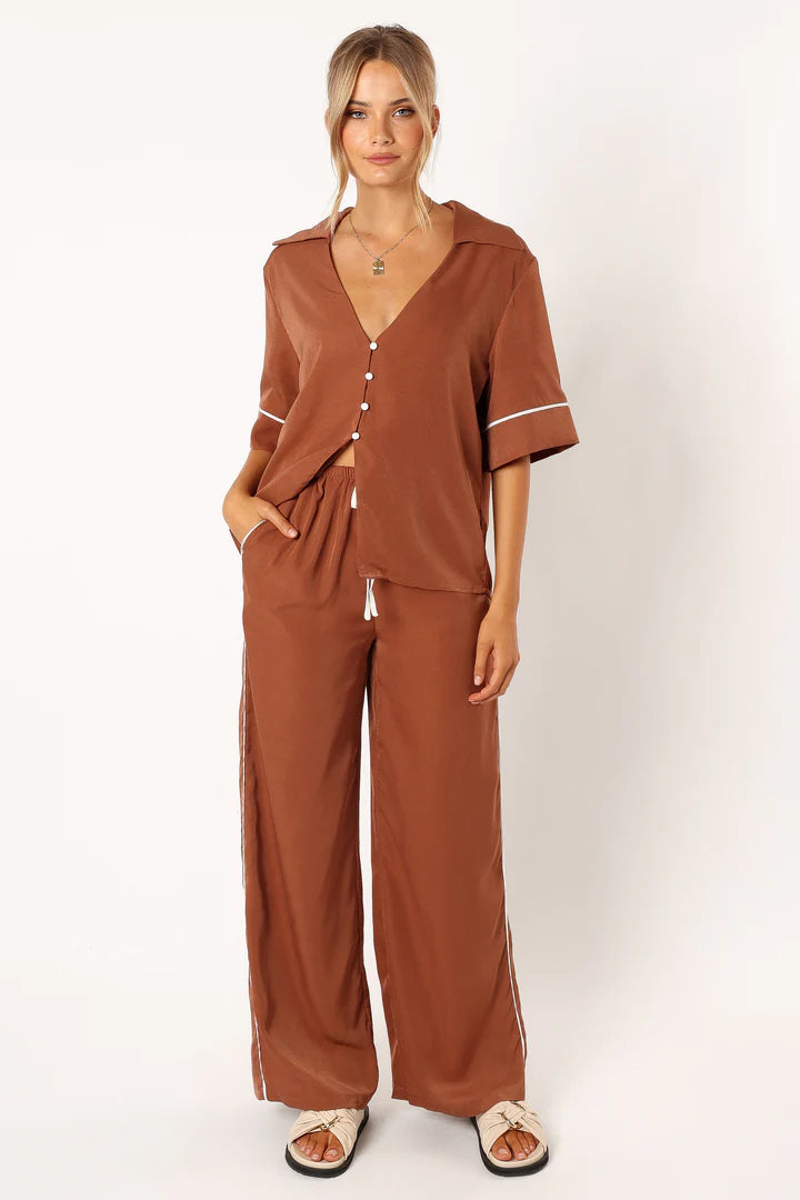 Madison The Label Clara Shirt Choc/White