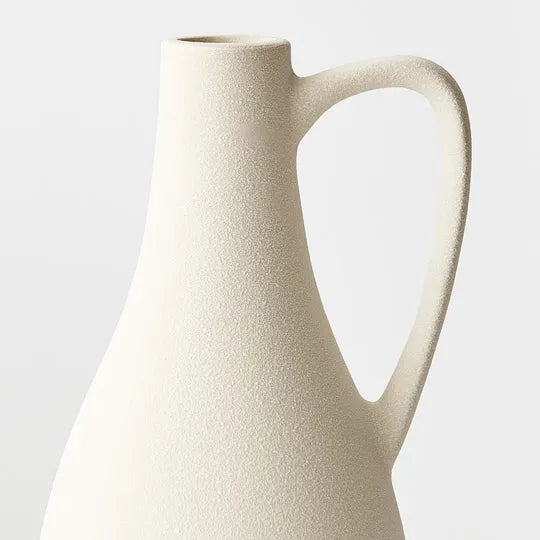 Nalani Vase