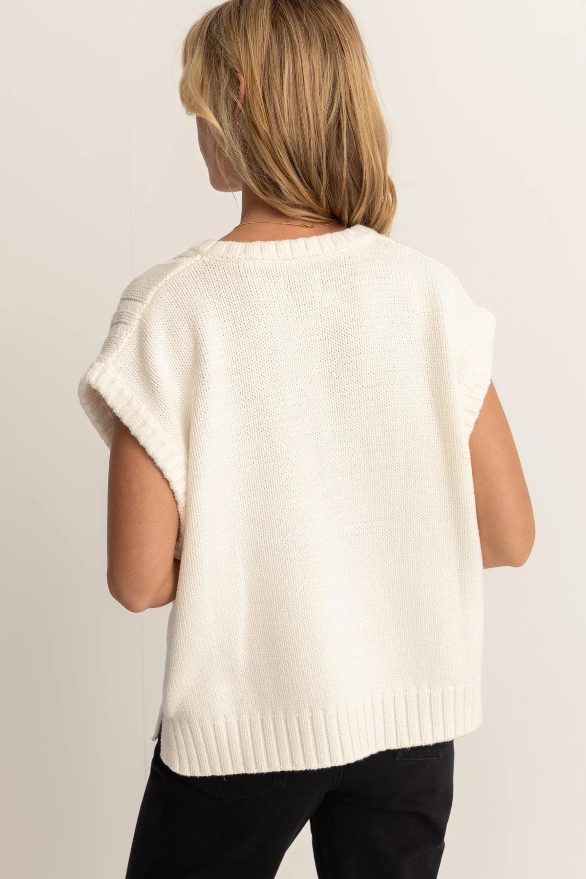 Finley Cable Knit Vest - White