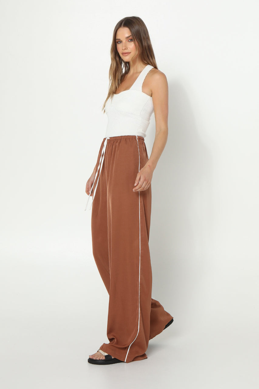 Madison The Label Clara Pant Choc/White