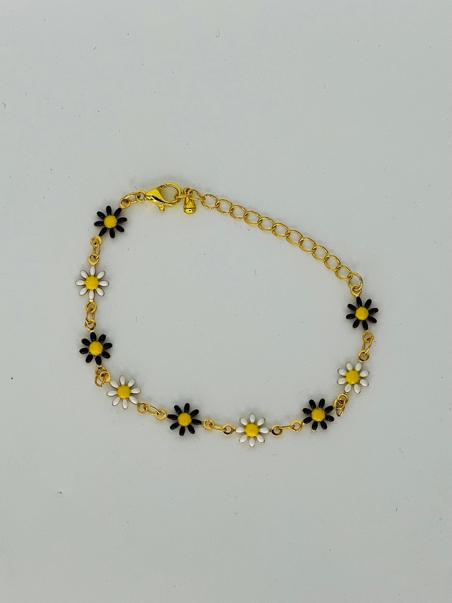 Sundy Mrnin Daisy Bracelet