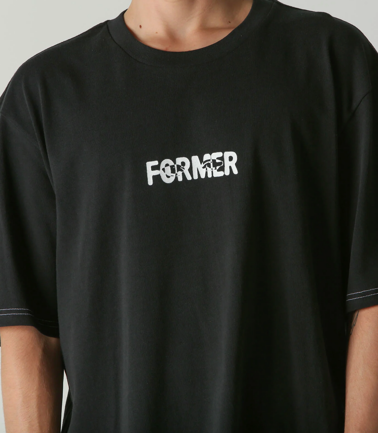Former Scope O/S Tee - BLK