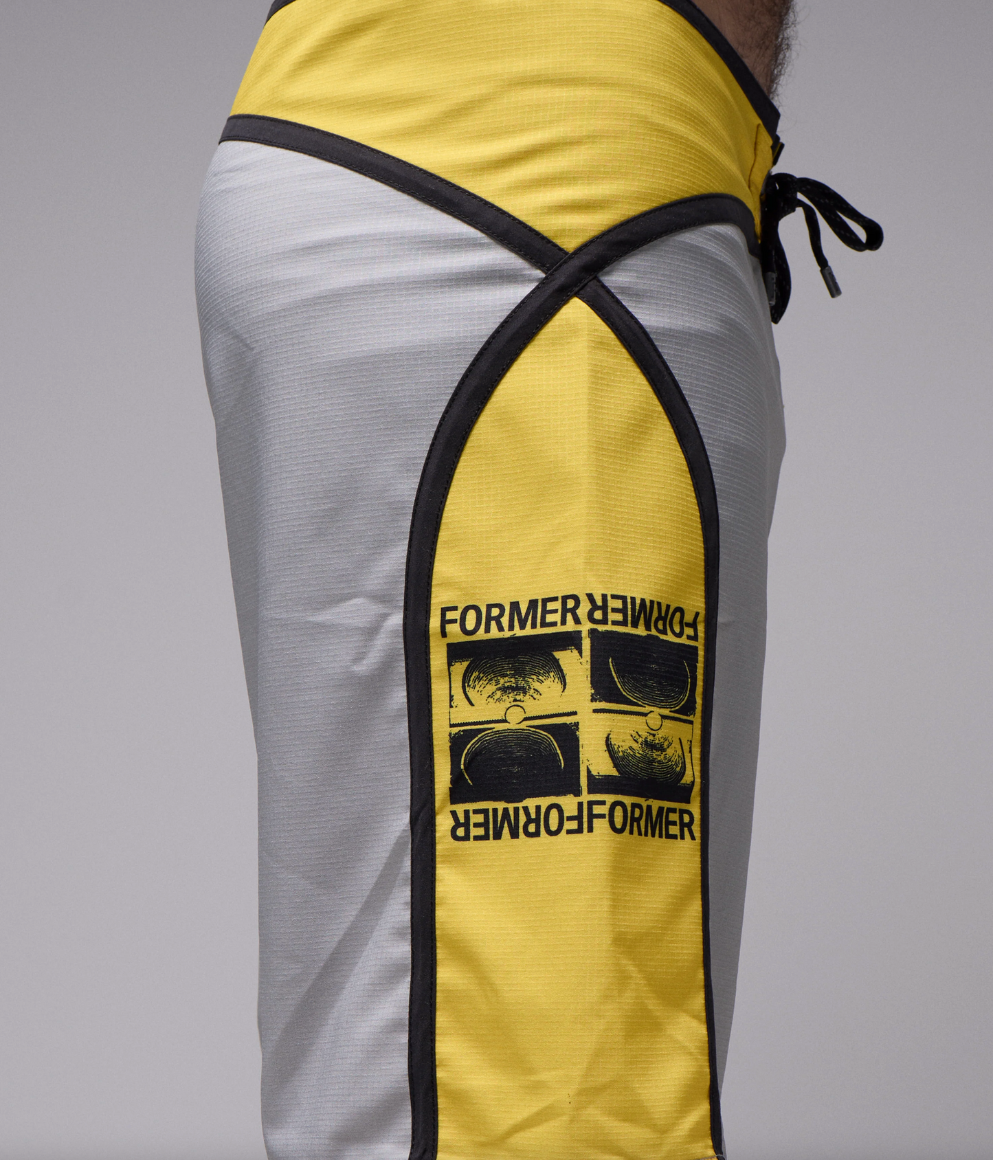 Former Chun Trunk 21"