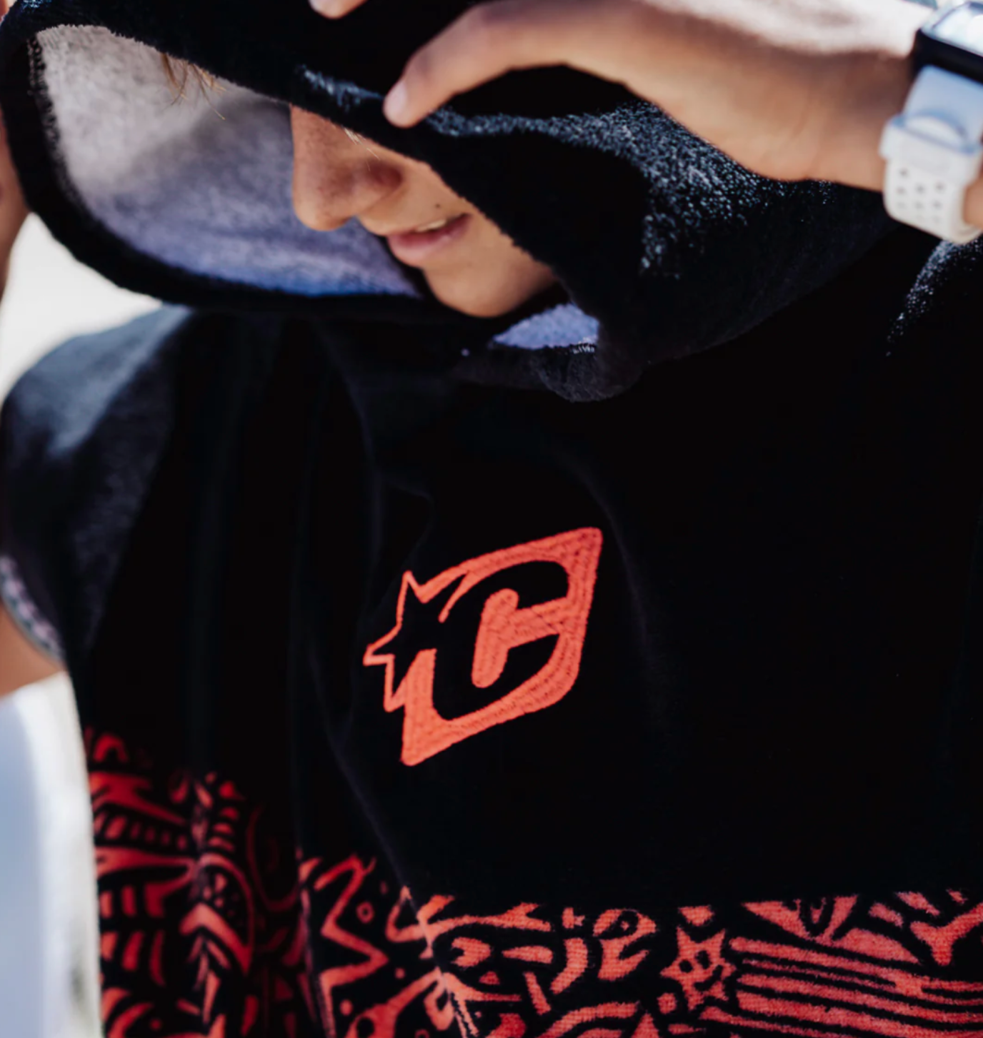 Creature Of Leisure Grom Poncho