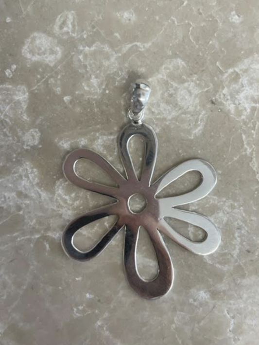 Sundy Mrnin Daisy Pendant