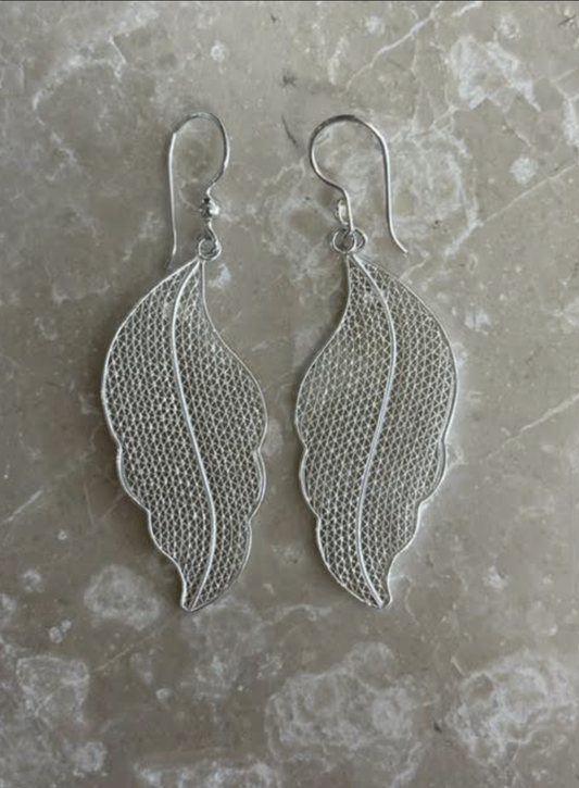 Sundy Mrnin Leaf Earrings